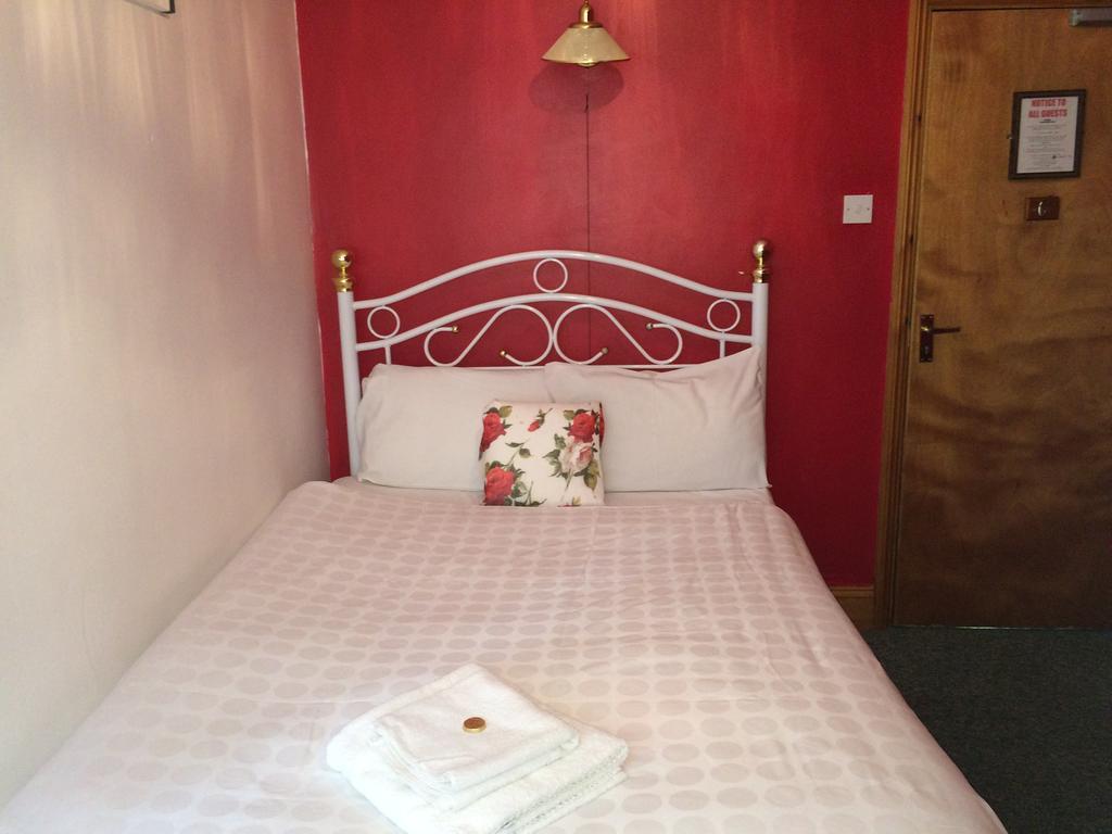 Charlotte House Hotel Peterborough Extérieur photo